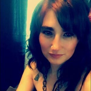 Meet your Posher, Cayla